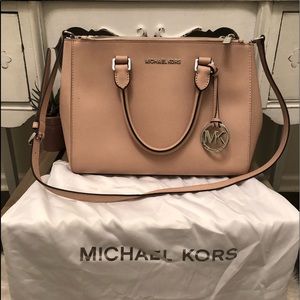 Michael Kors Medium Selma